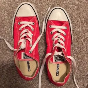 Converse Unisex All Star Chuck Taylor’s dark pink